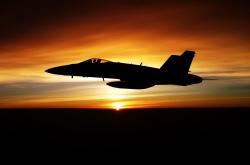 开云体育中国-足球与赛车的跨界交响，阿根廷压制瑞士，三笘薰征服F1街道