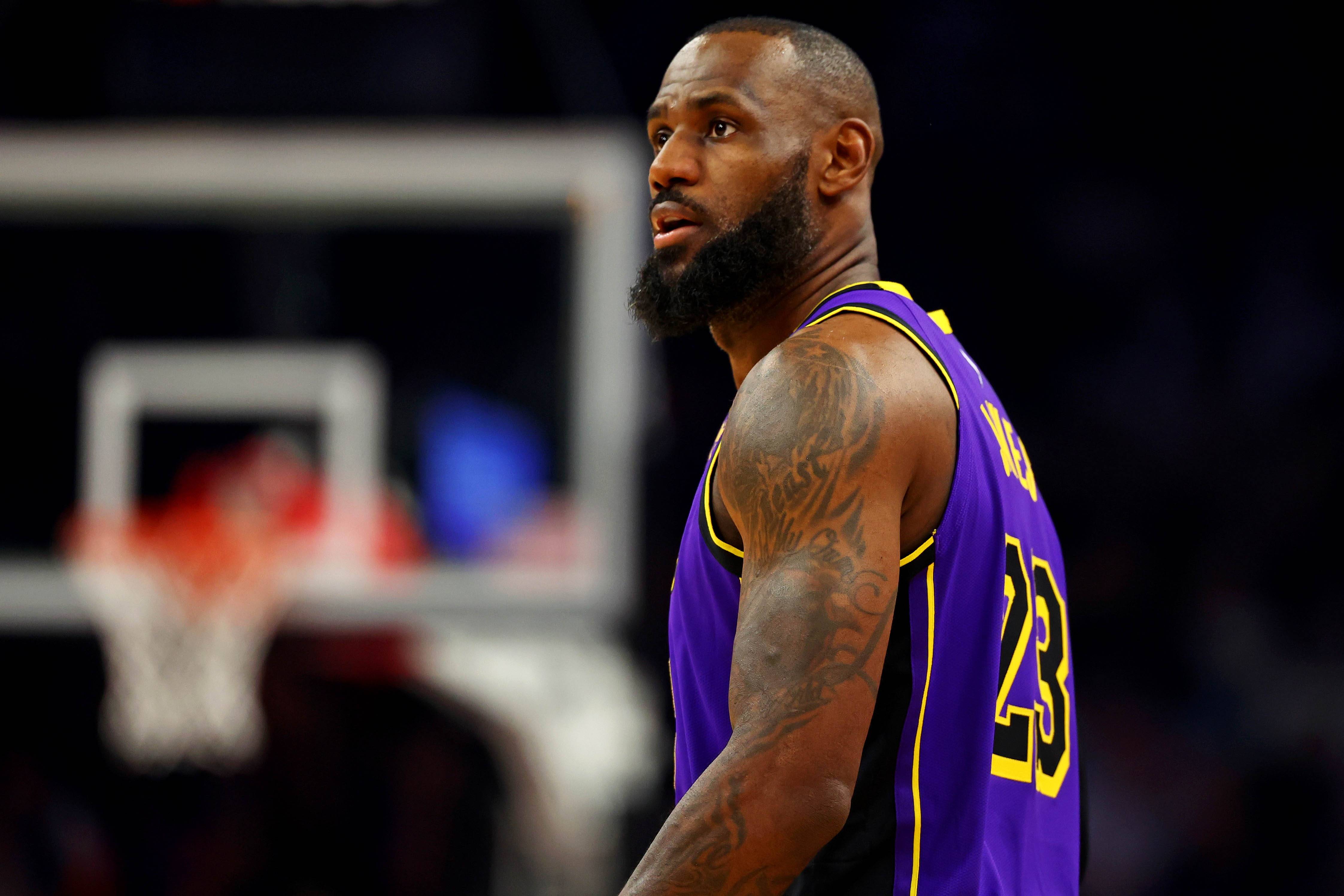 小组赛NBA：英格兰绝杀湖人，赛后采访