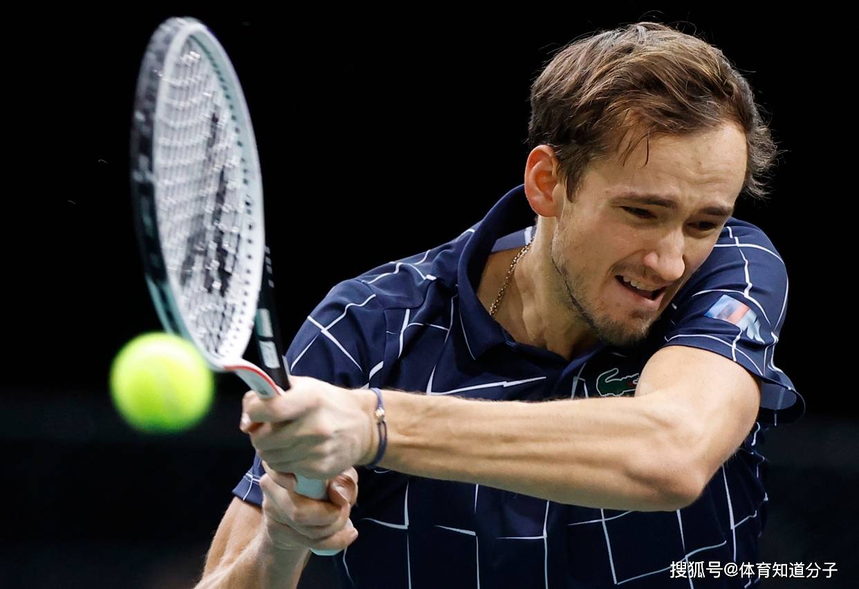 拉沃尔杯力克美网，梅德韦杰夫高光表现