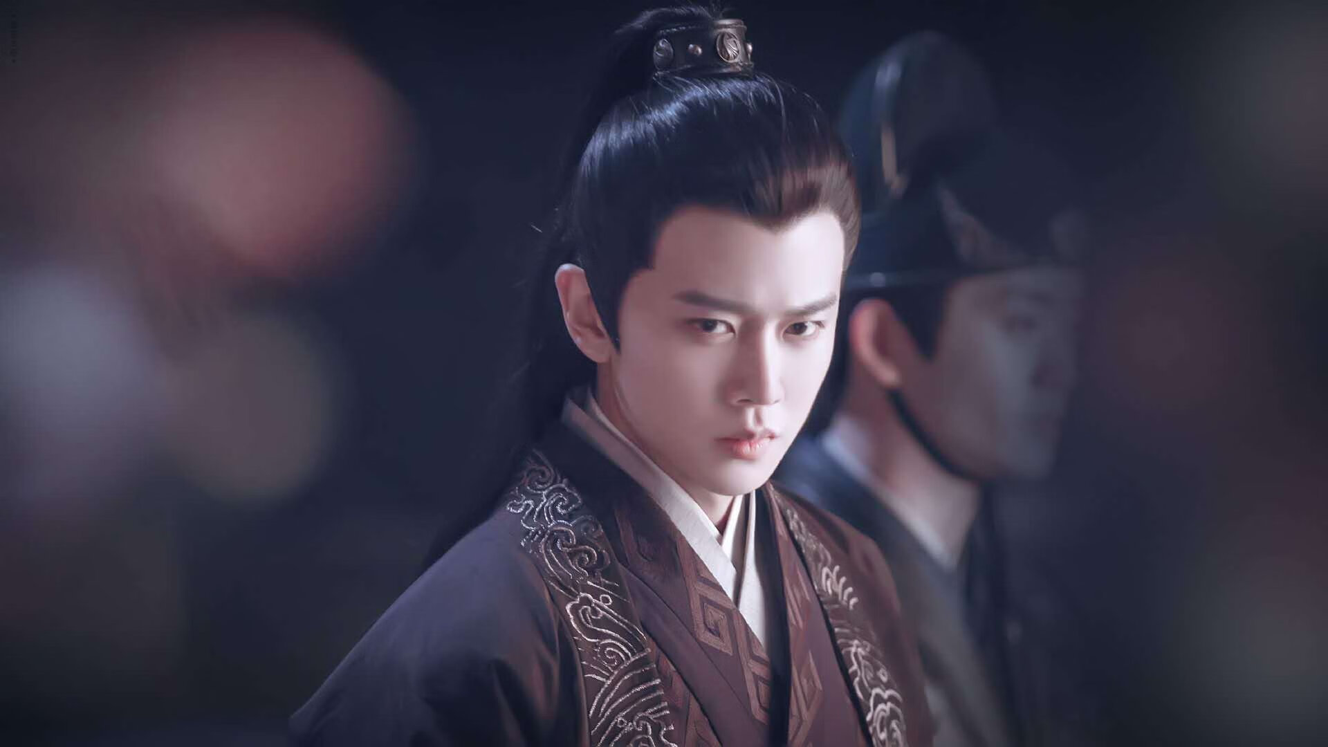 纪律与逆袭，意甲焦点战与勇士爆冷背后的体育寓言